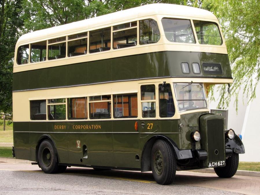  Daimler CVD6 1947 года  (фото 1 из 3)